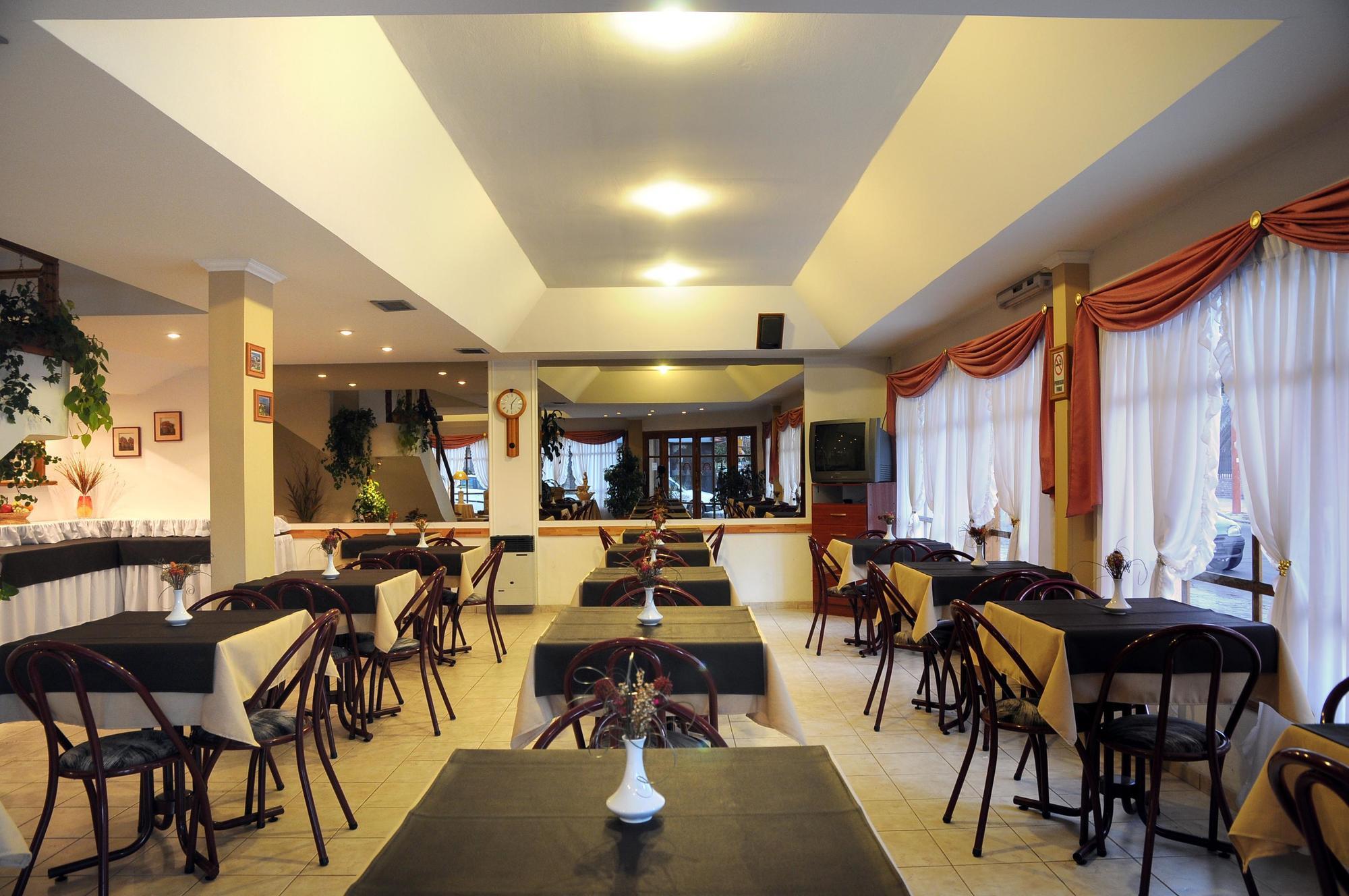 Hotel Salerno Villa Carlos Paz Eksteriør bilde